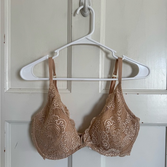 Victoria’s Secret tan lace push-up without padding bra size 38D - Picture 1 of 6